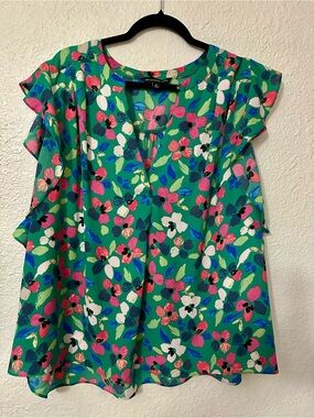 Zac & Rachel Green Floral V-Neck Flutter Sleeve Blouse